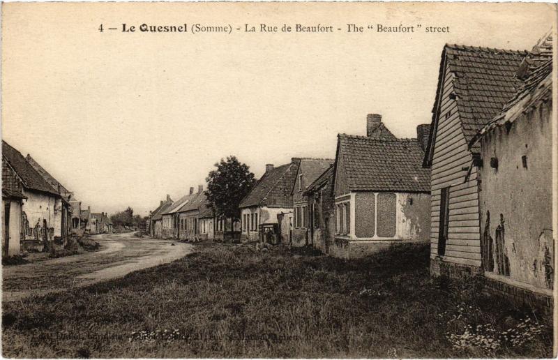 Carte postale ancienne Le Quesnel Rue de Beaufort au Quesne