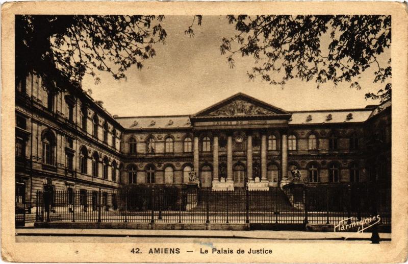Carte postale ancienne Amiens Palais de Justice à Amiens