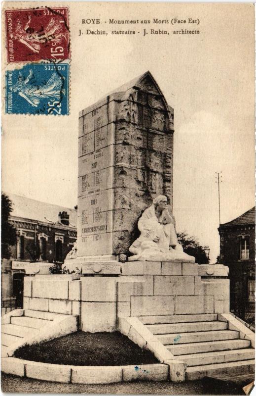 Carte postale ancienne Roye Monument aux Morts