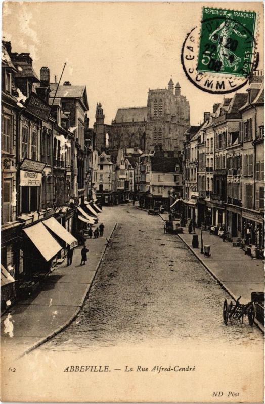 Carte postale ancienne Abbeville Rue Alfred Cendre à Abbeville
