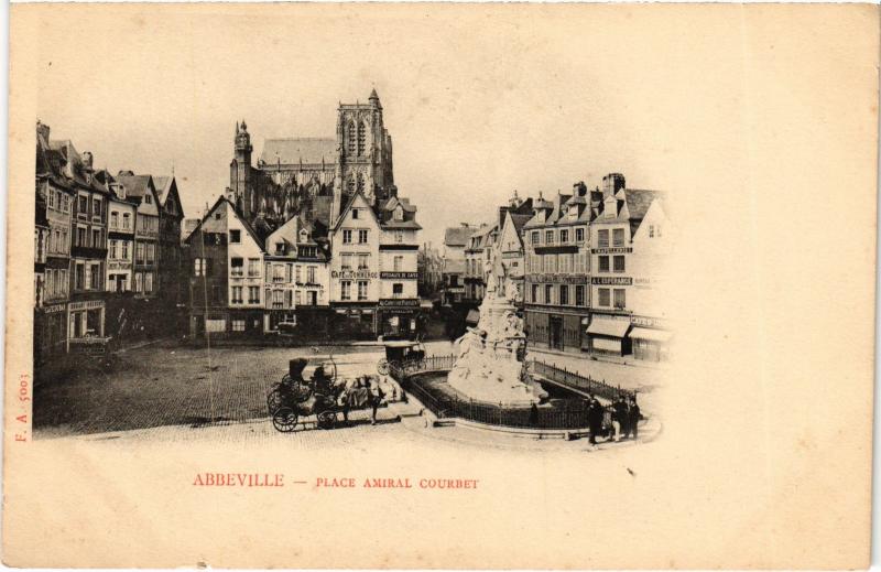 Carte postale ancienne Abbeville Place Amiral Courbet à Abbeville