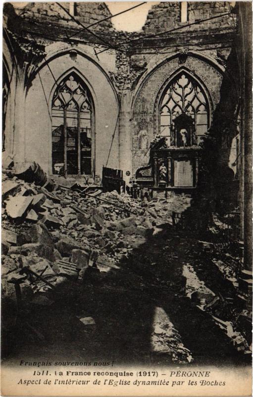 Carte postale ancienne Peronne aspect de l'interieur de l'eglise