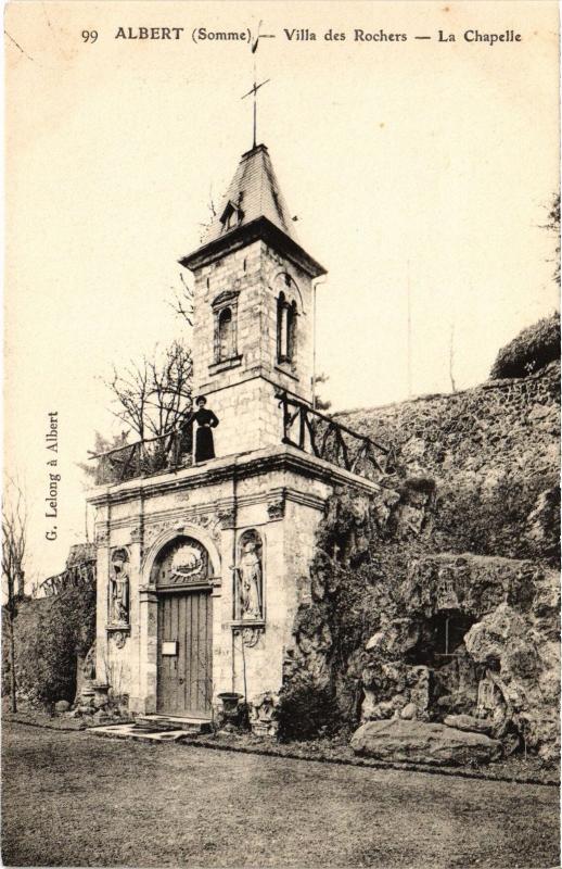 Carte postale ancienne Albert Villa des Rochers la chapelle à Albert