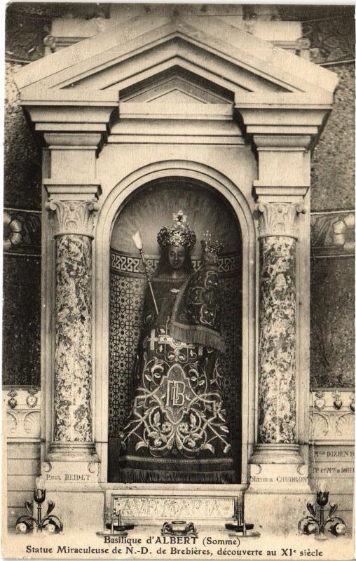 Carte postale ancienne Albert la Basilique Statue Miraculeuse à Albert