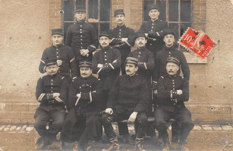 Carte postale ancienne Certainement Toul - Carte Photo - Guerre Poilu - Sur Le Kepi N°160