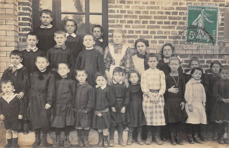 Carte postale ancienne Origny En Thierache - Carte Photo - Enfants à Origny-en-Thiérache