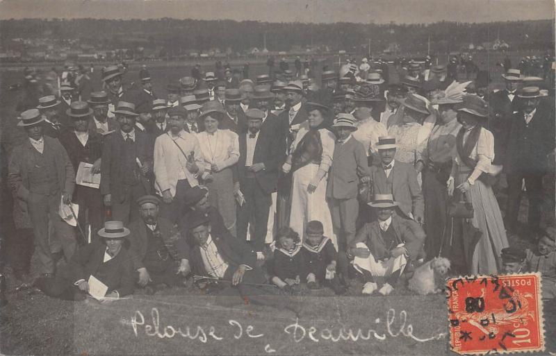 Carte postale ancienne Deauville - Carte Photo - Pelouse De Deauville à Deauville