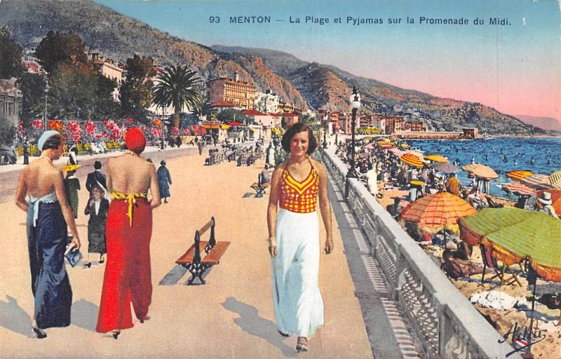 Carte postale ancienne Menton - La Plage Et Pyjamas Sur La Promenade Du Midi à Menton