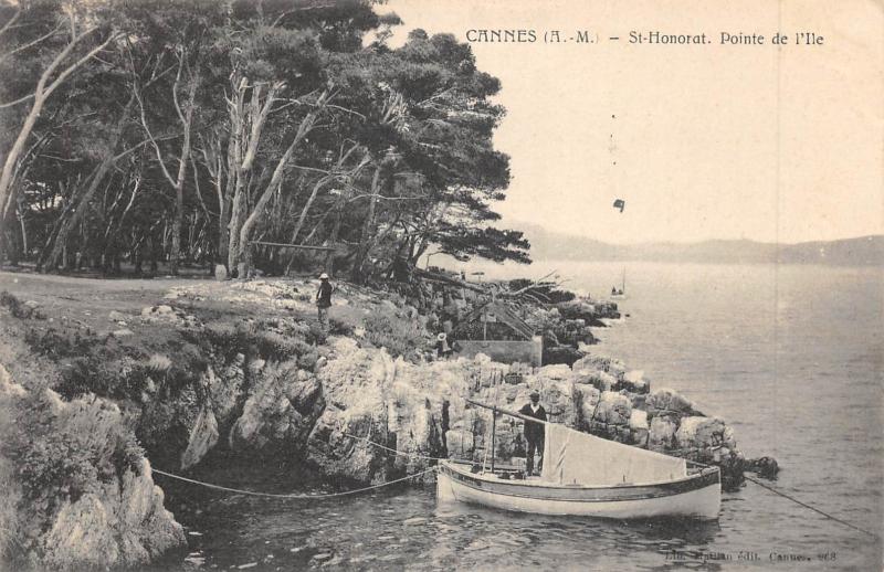 Carte postale ancienne Cannes - Saint Honorat - Pointe De L'Ile à Cannes