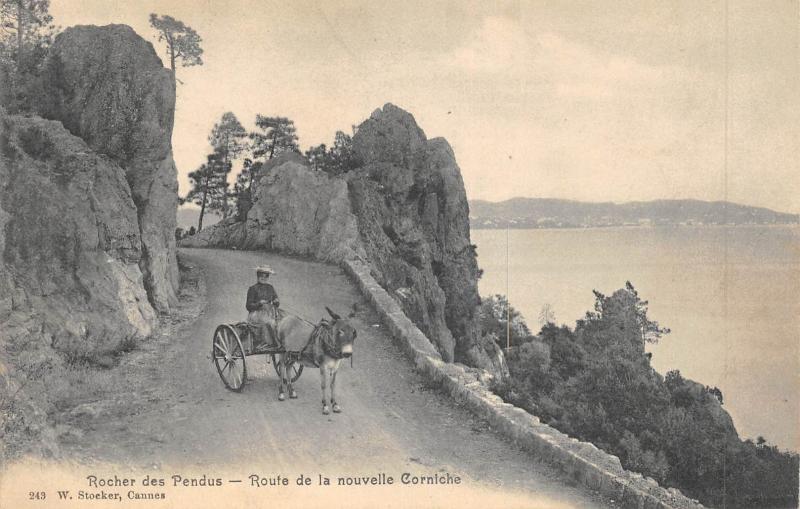 Carte postale ancienne Rocher Des Pendus - Route De La Nouvelle Corniche