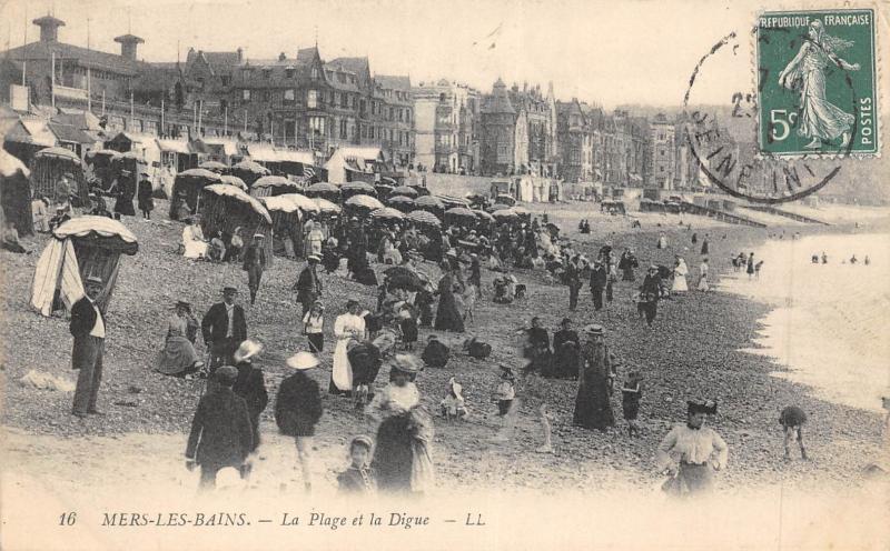 Carte postale ancienne Mers Les Bains - La Plage Et La Digue à Mers-les-Bains