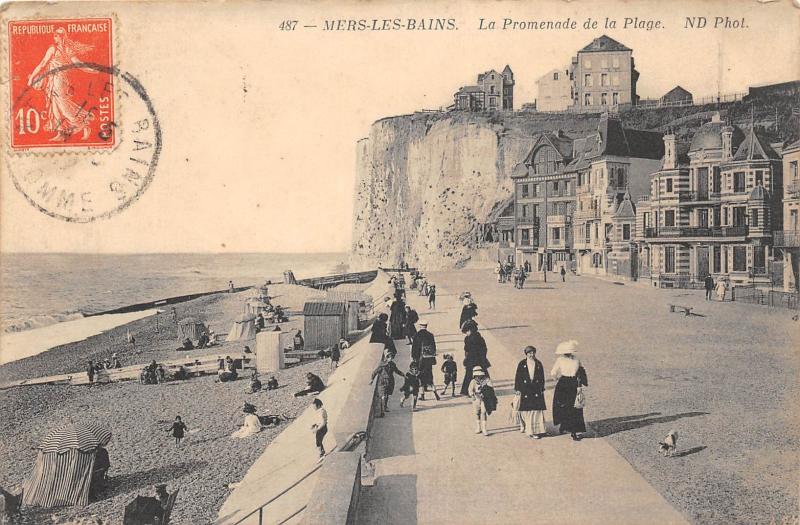 Carte postale ancienne Mers Les Bains - La Promenade De La Plage à Mers-les-Bains