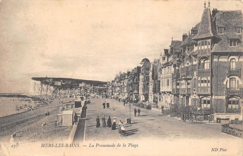 Carte postale ancienne Mers Les Bains - La Promenade Et La Plage à Mers-les-Bains