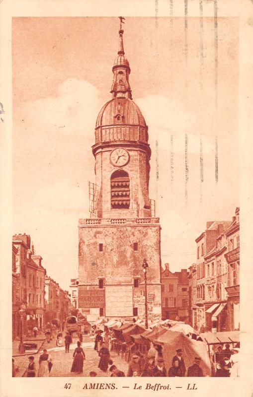 Carte postale ancienne Amiens - Le Beffroi à Amiens