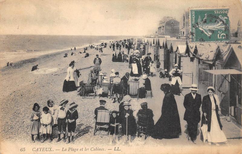 Carte postale ancienne Cayeux - La Plage Et Les Cabines