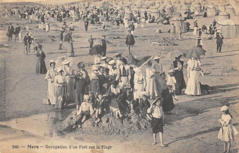 Carte postale ancienne Mers - Occupation D'Un Fort Sur La Plage