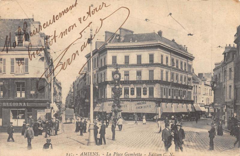 Carte postale ancienne Amiens - La Place Gambetta à Amiens