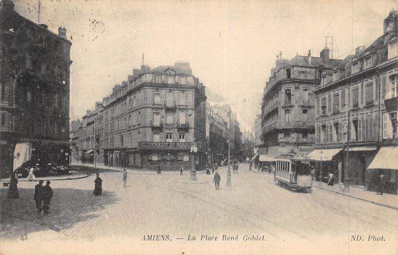 Carte postale ancienne Amiens - Place Rene Goblet à Amiens