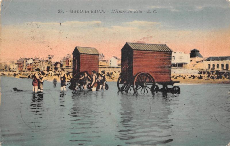 Carte postale ancienne Malo Les Bains - L'Heure Du Bain