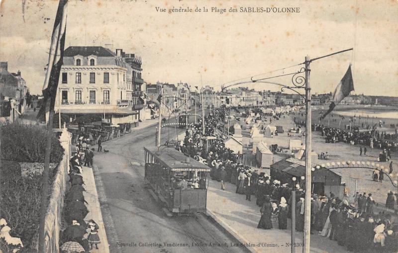 Carte postale ancienne Vue Generale De La Plage Des Sables D'Olonne - Tramway