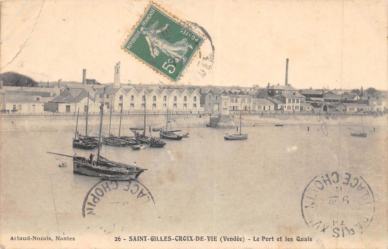 Carte postale ancienne Saint Gilles Croix De Vie - Le Port Et Les Quais à Saint-Gilles-Croix-de-Vie