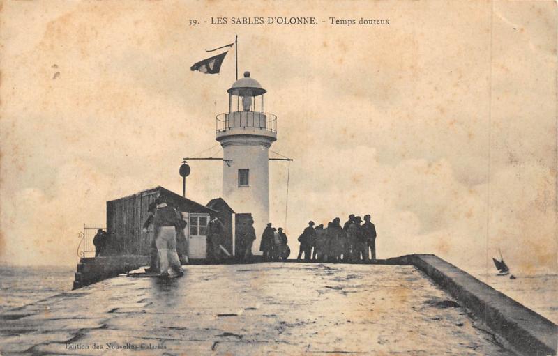 Carte postale ancienne Les Sables D'Olonne - Temps Douteux aux Sables-d'Olonne