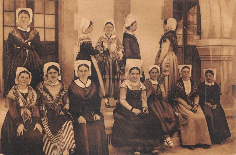 Carte postale ancienne Costumes Vendeens