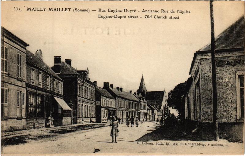 Carte postale ancienne Mailly Maillet Rue de l'Eglise à Mailly-Maillet