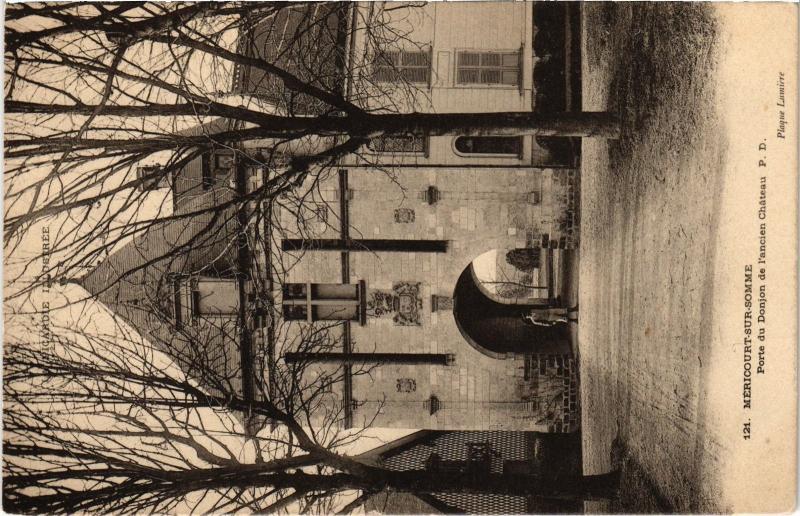 Carte postale ancienne Mericourt Porte du Donjon