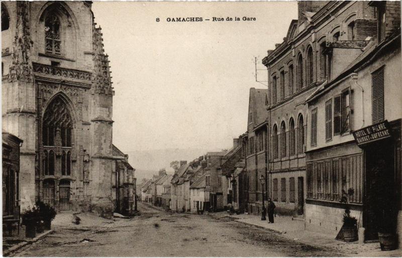 Carte postale ancienne Gamaches Rue de la Gare à Gamaches