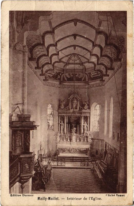Carte postale ancienne Mailly Maillet interieur de l'eglise à Mailly-Maillet