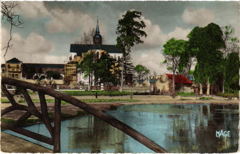Carte postale ancienne Ham Parc Delicourt et eglise à Licourt