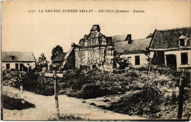 Carte postale ancienne Erches Ruines à Erches