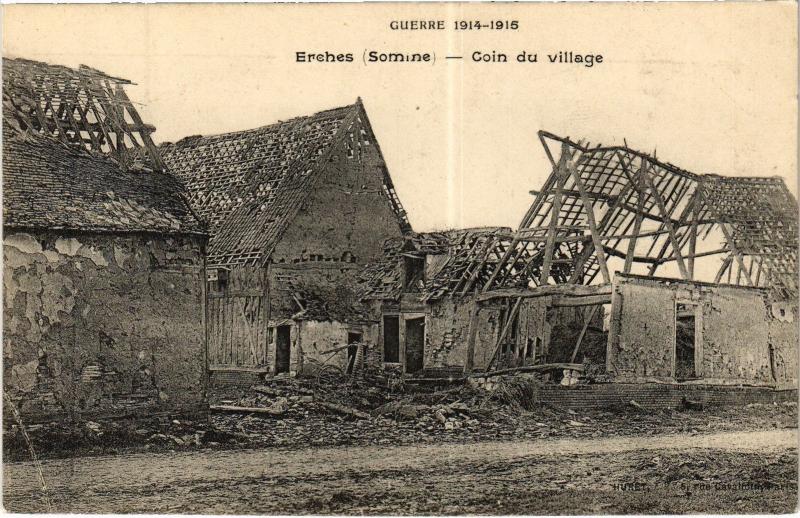 Carte postale ancienne Erches coin du village à Erches