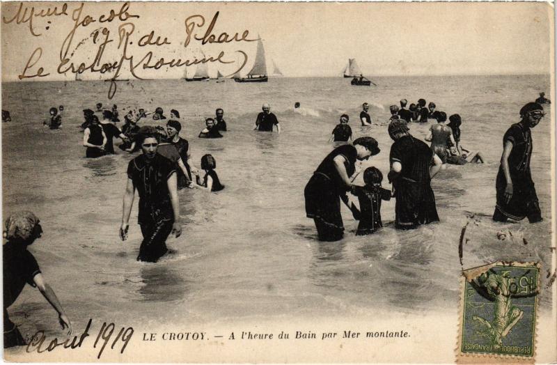 Carte postale ancienne Le Crotoy a l'heure du Bain au Crotoy