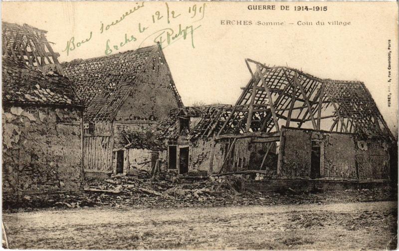 Carte postale ancienne Erches coin du village à Erches