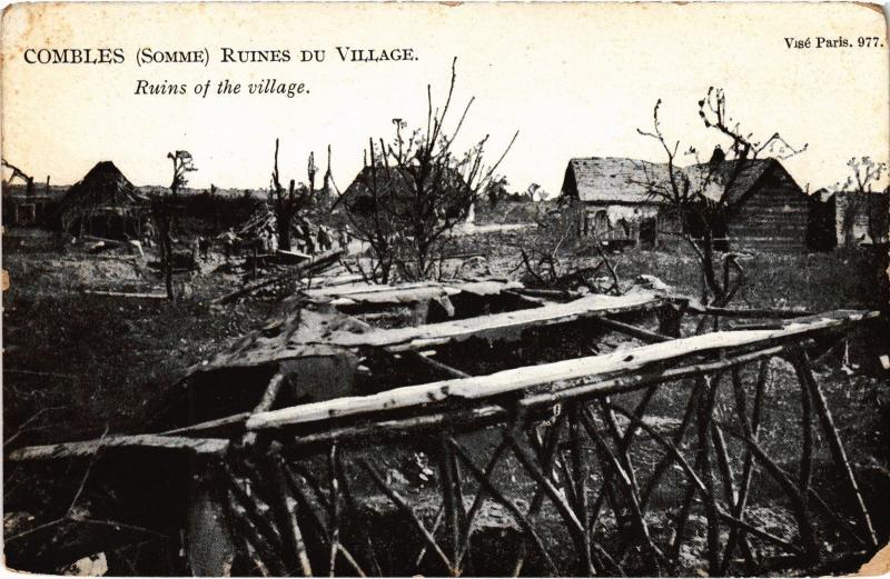 Carte postale ancienne Combles Ruines du village à Combles