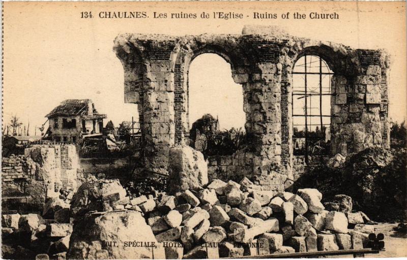 Carte postale ancienne Chaulnes les ruines de l'eglise à Chaulnes