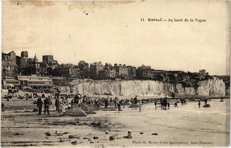 Carte postale ancienne Onival Au bord de la Vague