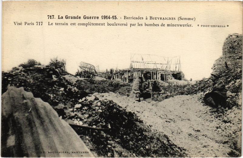 Carte postale ancienne Beuvraignes Barricades à Beuvraignes
