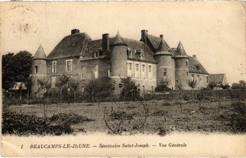 Carte postale ancienne Beaucamps Semianire Saint-Joseph