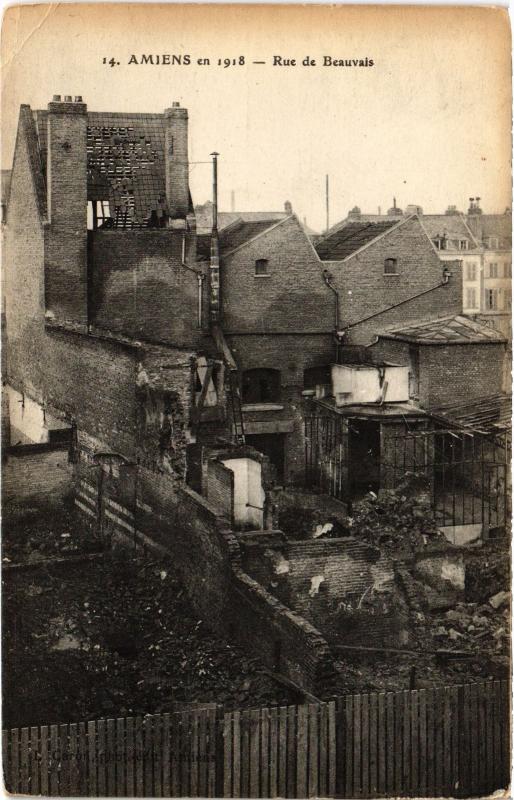 Carte postale ancienne Amiens Rue de Beauvais à Amiens
