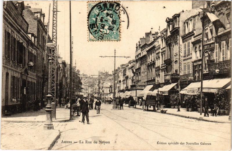 Carte postale ancienne Amiens Rue de Noyon à Amiens