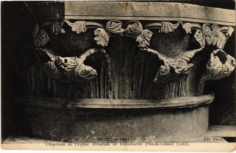 Carte postale ancienne Amiens Chapileau de l'eglise Abbatiale à Amiens