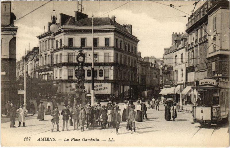 Carte postale ancienne Amiens Place Gambetta à Amiens