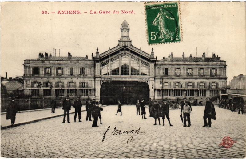 Carte postale ancienne Amiens la gare à Amiens