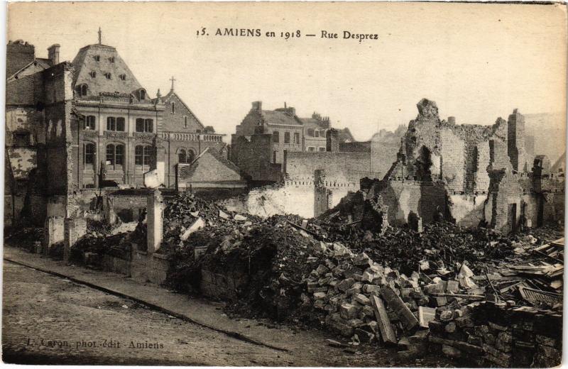 Carte postale ancienne Amiens Rue Desprez à Amiens