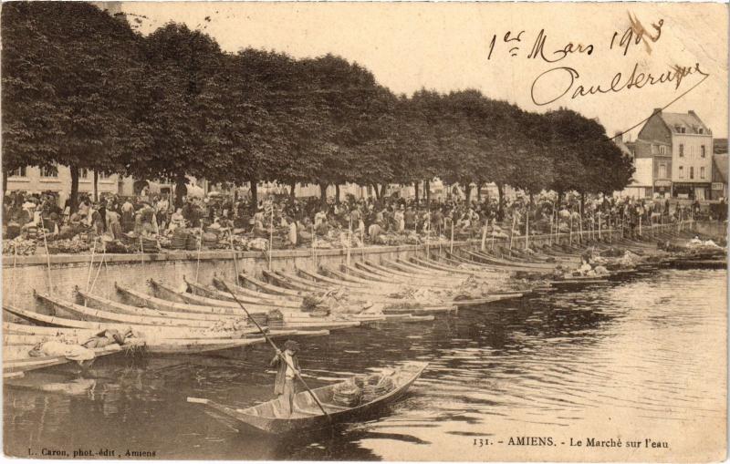 Carte postale ancienne Amiens le marche à Amiens