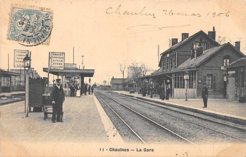 Carte postale ancienne Chaulnes - La Gare à Chaulnes
