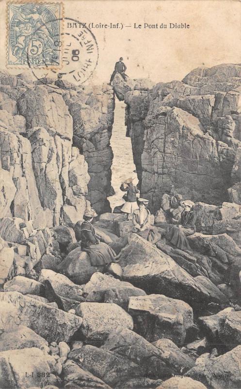 Carte postale ancienne Batz - Le Pont Du Diable